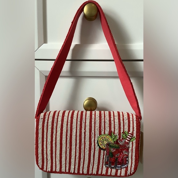 NWT Anthropology Fiona Red and White fully covered glass Beaded Bag - Picture 9 of 12